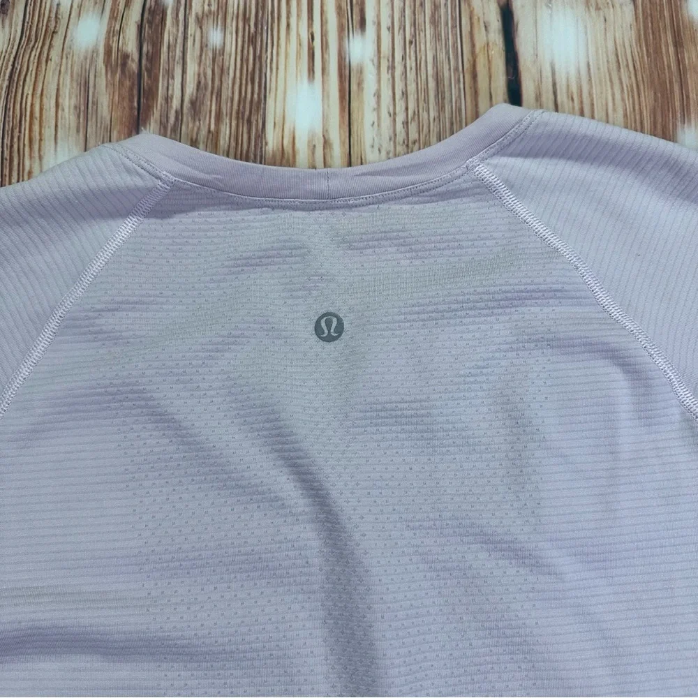 Lululemon Athletica Women's Long Sleeve Top Size 10